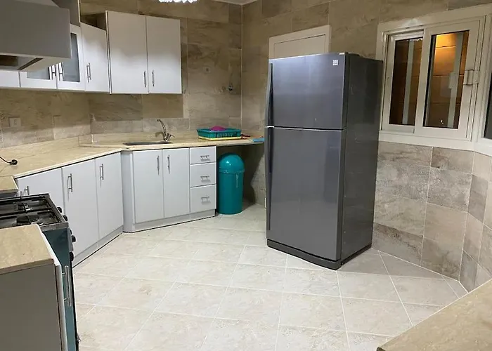 Spacious 6-brs In El-sokhna /beach & Pool Access *
