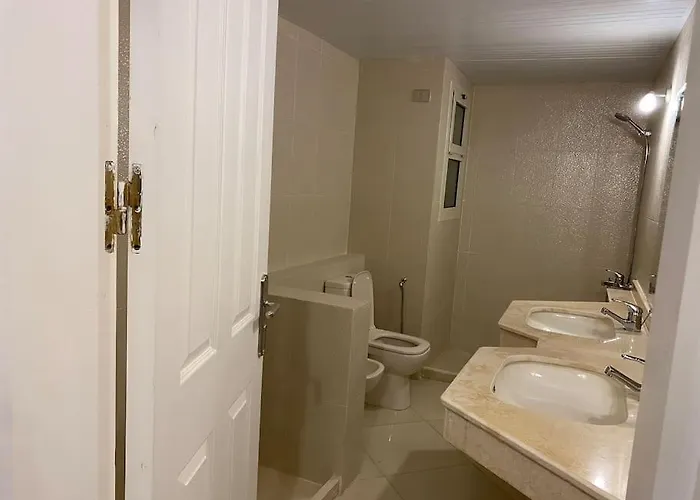 Spacious 6-brs In El-sokhna /beach & Pool Access