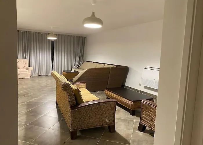Villa Spacious 6-brs In El-sokhna /beach & Pool Access Ain Sukhna