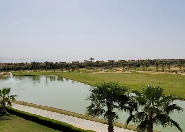 Spacious 6-brs In El-sokhna /beach & Pool Access * Ain Sukhna