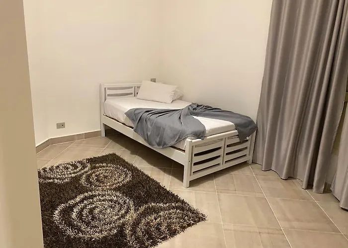 Spacious 6-brs In El-sokhna /beach & Pool Access Villa Ain Sukhna