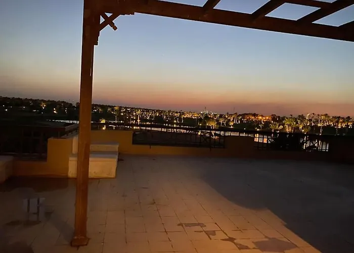 Spacious 6-brs In El-sokhna /beach & Pool Access Ain Sukhna
